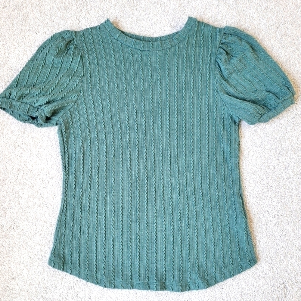 ✨EMERY ROSE Solid Puff Sleeve Tee✨